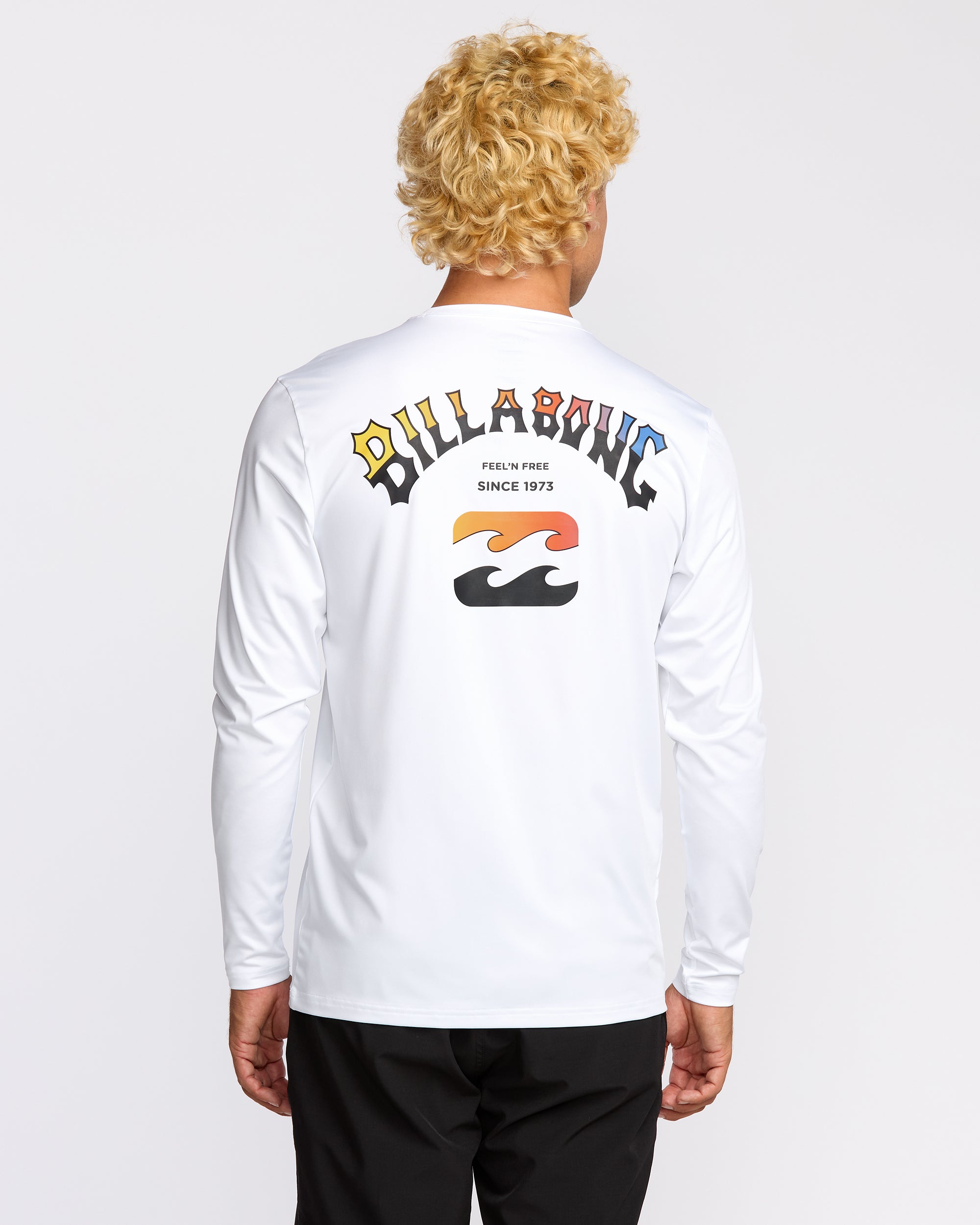 Arch Fade Loose Fit UPF 50 Long Sleeve Surf T-Shirt - White