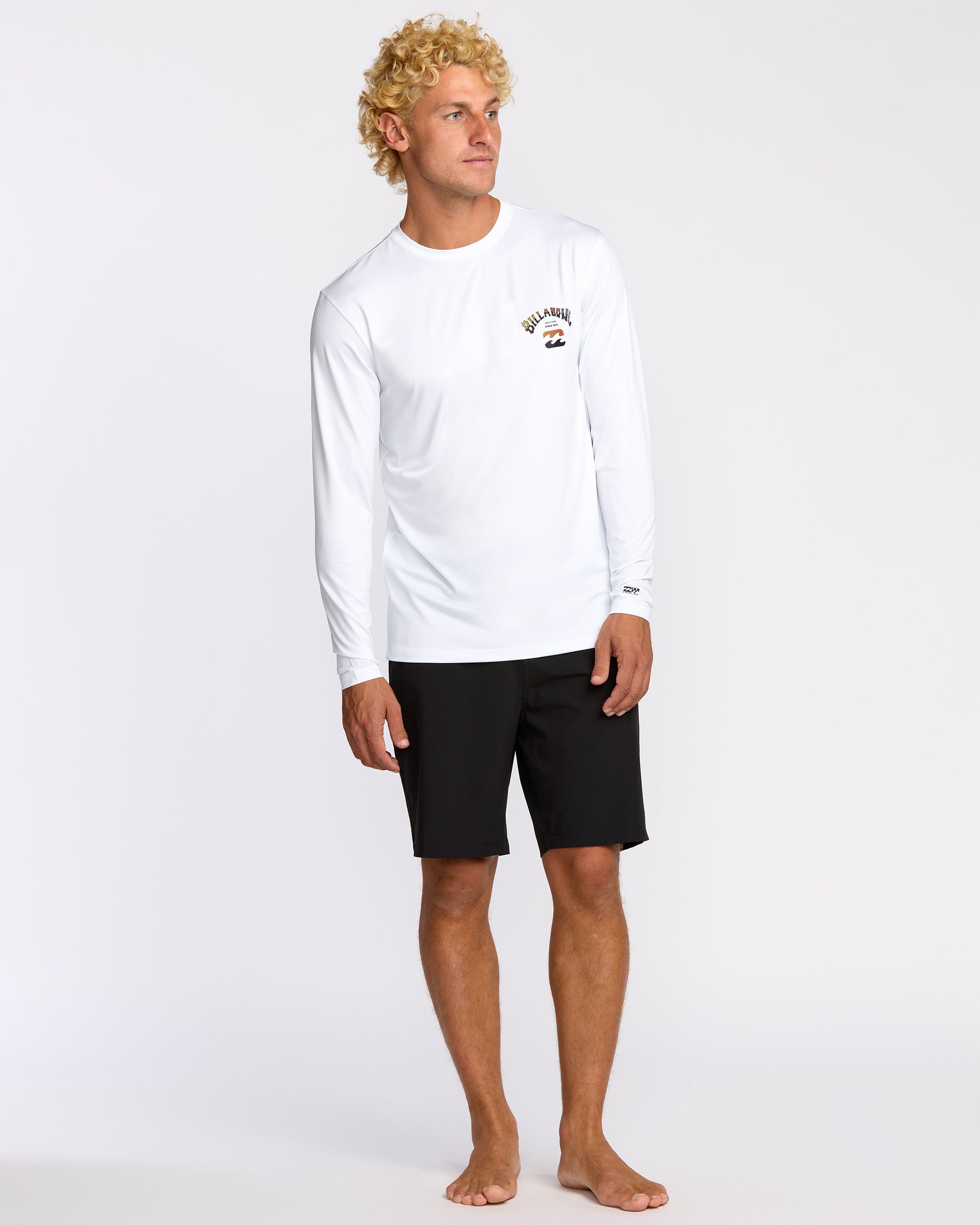 Arch Fade Loose Fit UPF 50 Long Sleeve Surf T-Shirt - White