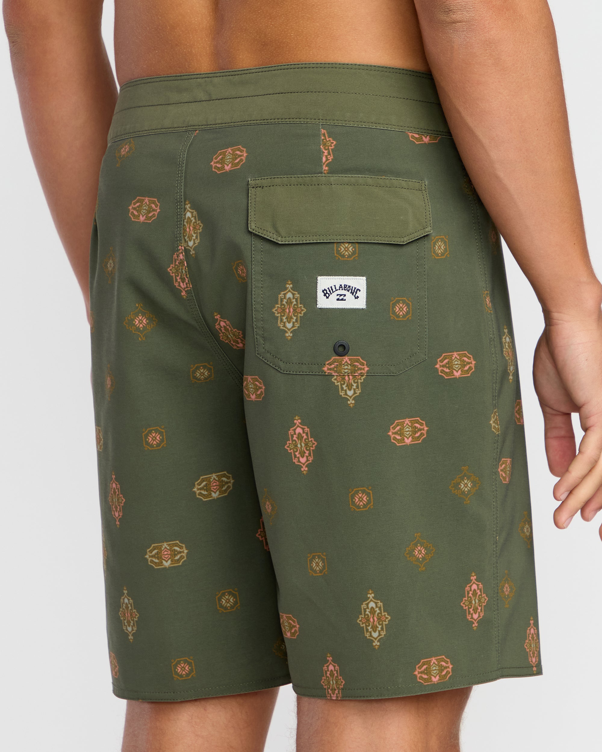 Sundays Pro Performance 19" Boardshorts - Military