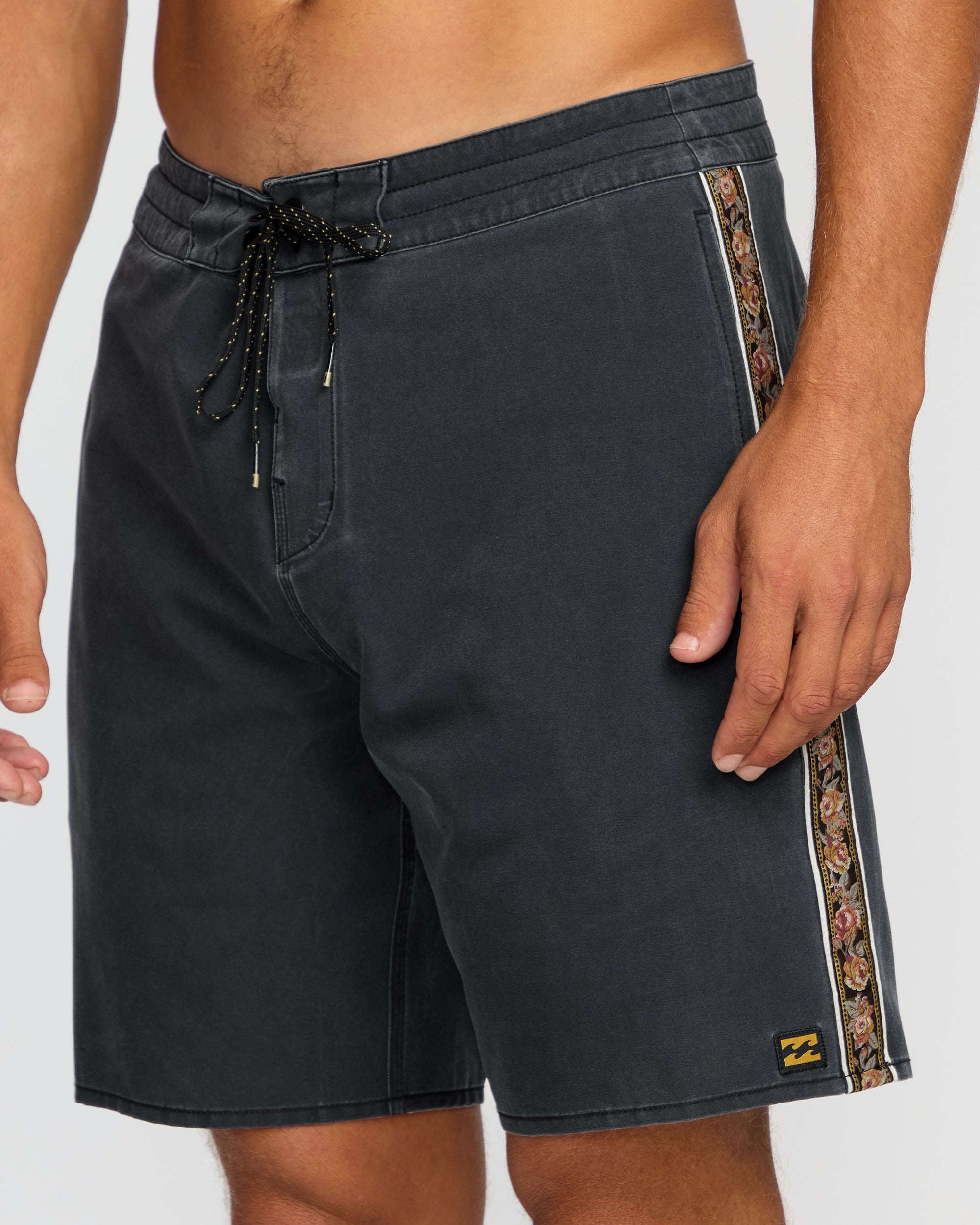 Wategos Lo Tide 19" Boardshorts - Phantom
