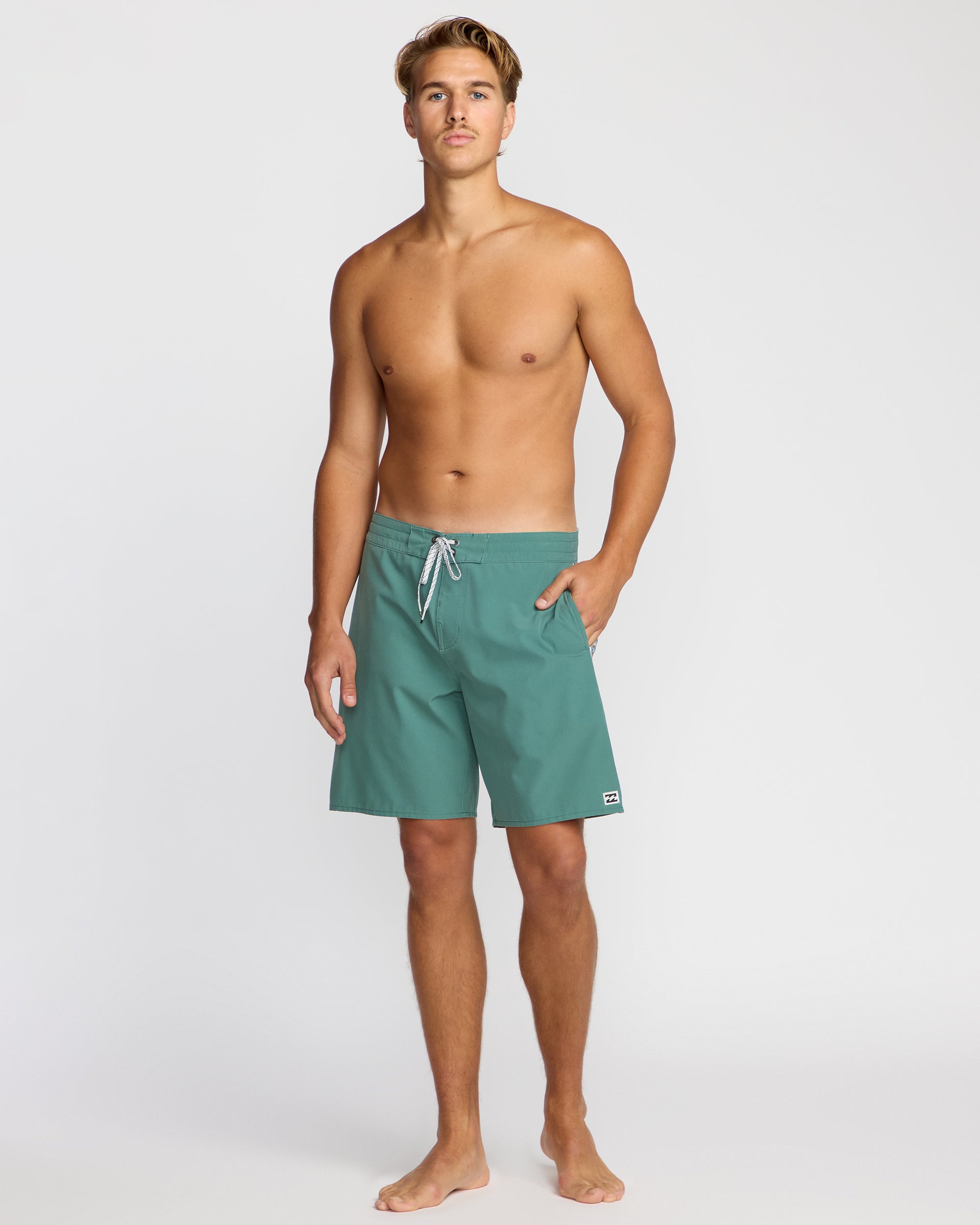 Wategos Lo Tide 19" Boardshorts - Sage Green