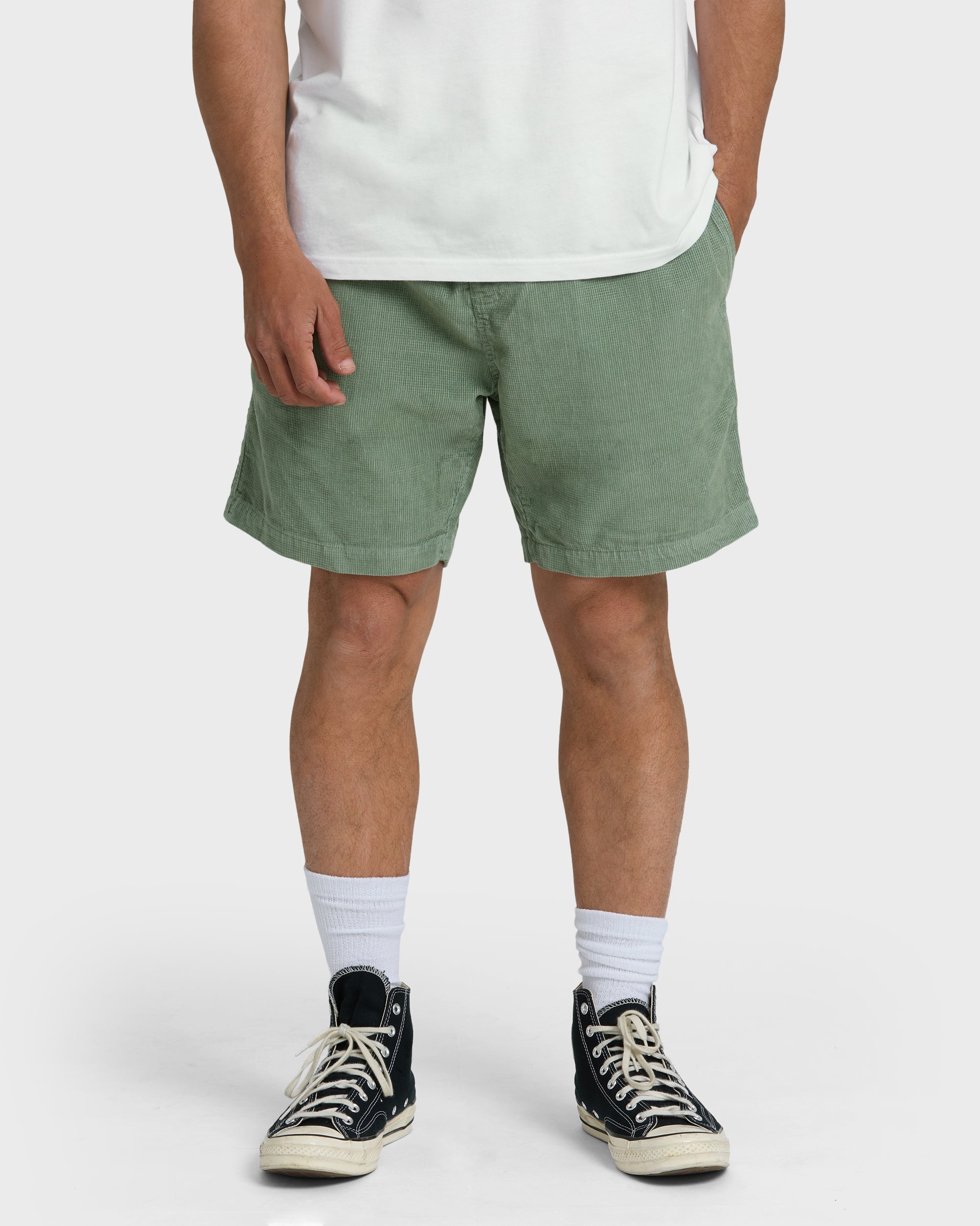 Larry Layback 19" Cord Shorts - Moss