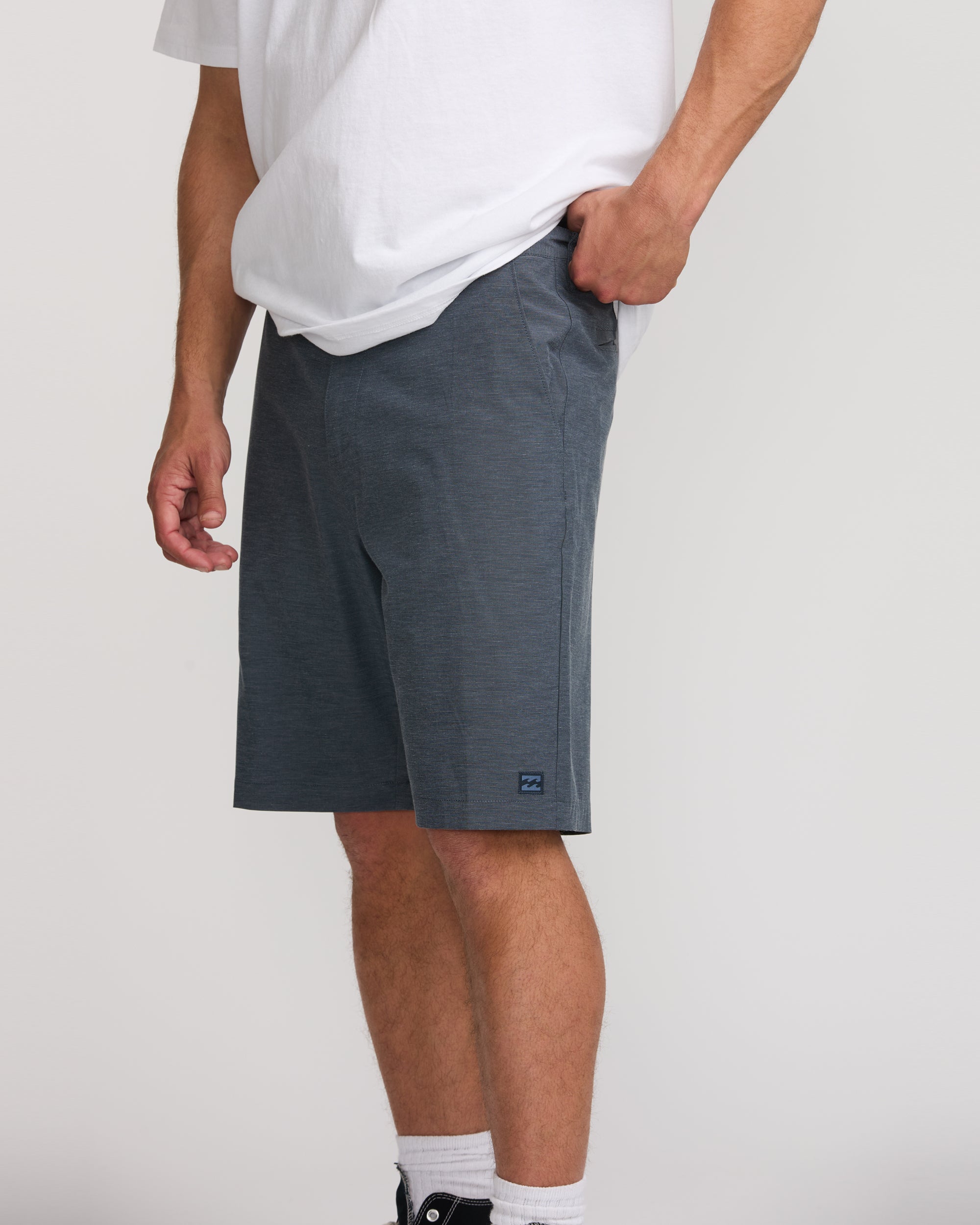 Crossfire Submersible 21" Hybrid Shorts - Navy