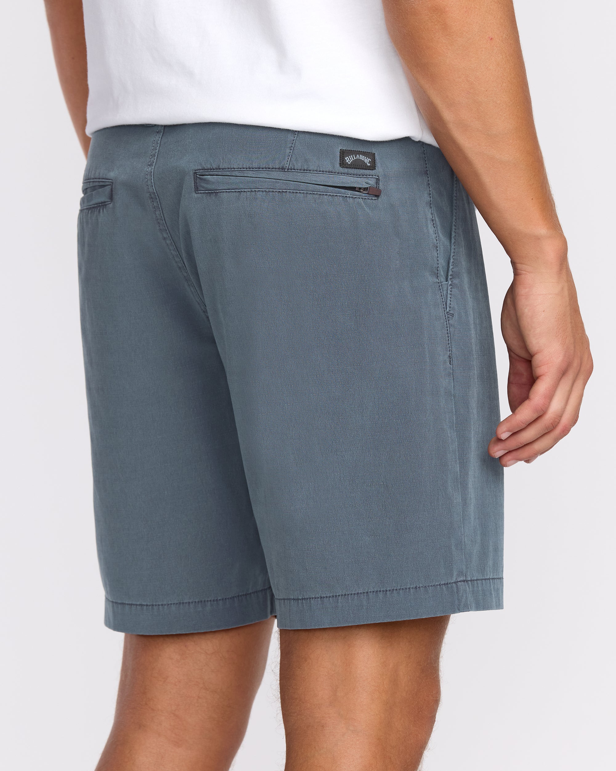 Crossfire Wave Wash Submersible 18" Hybrid Shorts - Midnight Blue