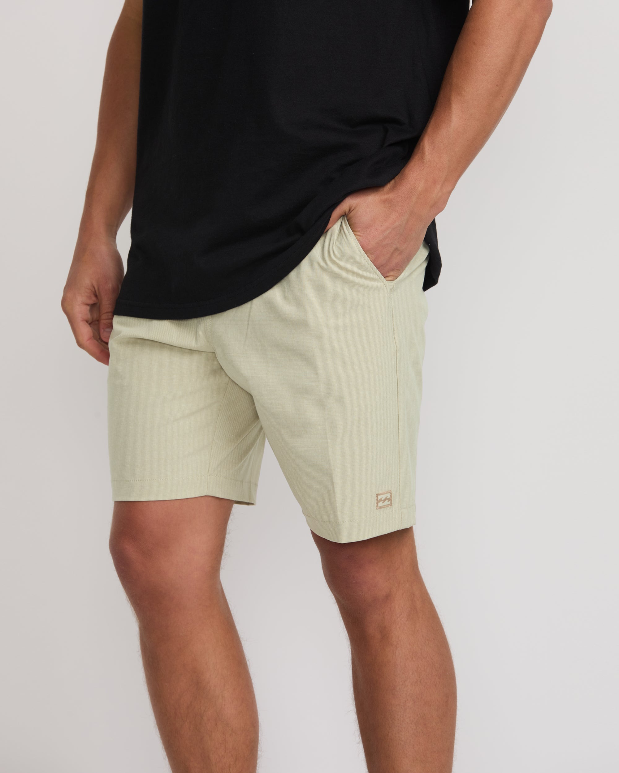 Crossfire Submersible 19" Hybrid Shorts - Moon