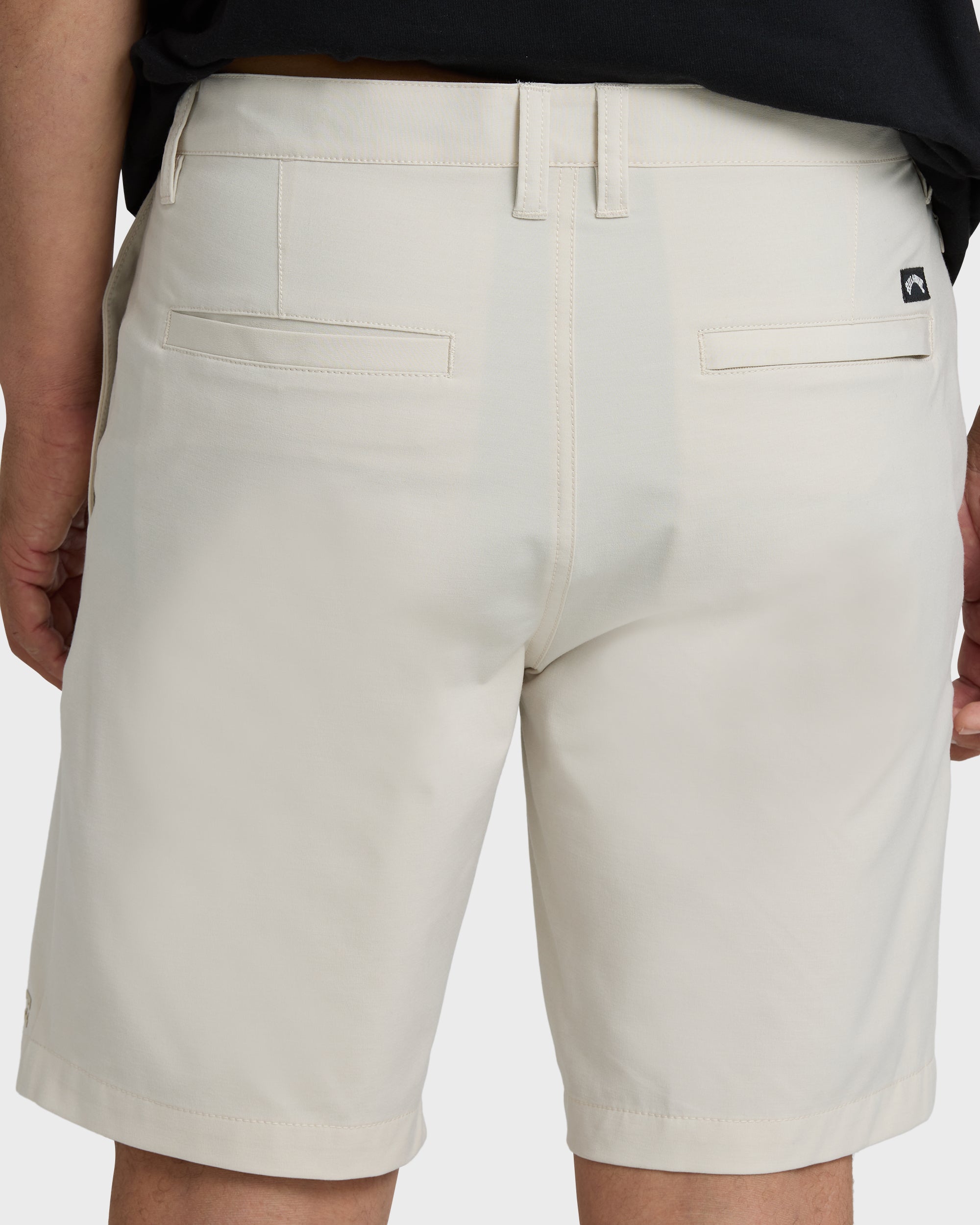 Primary Submersible 18" Hybrid Shorts - Oatmeal