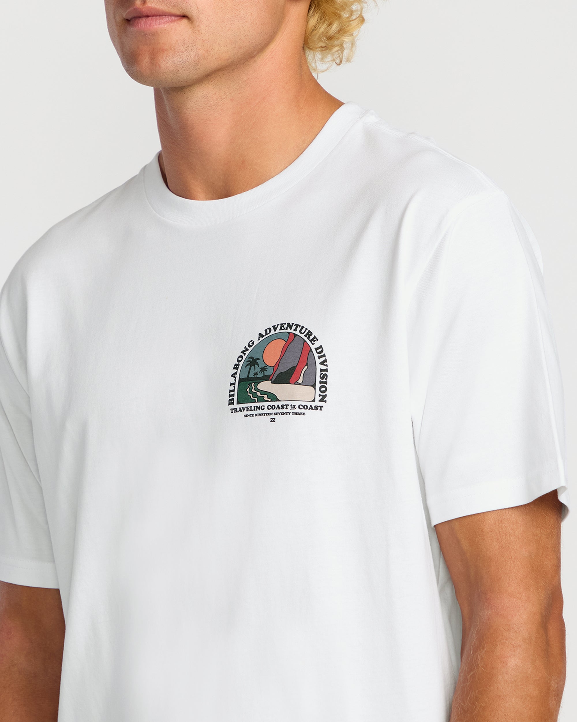 Sundown A/Div Short Sleeve T-Shirt - White