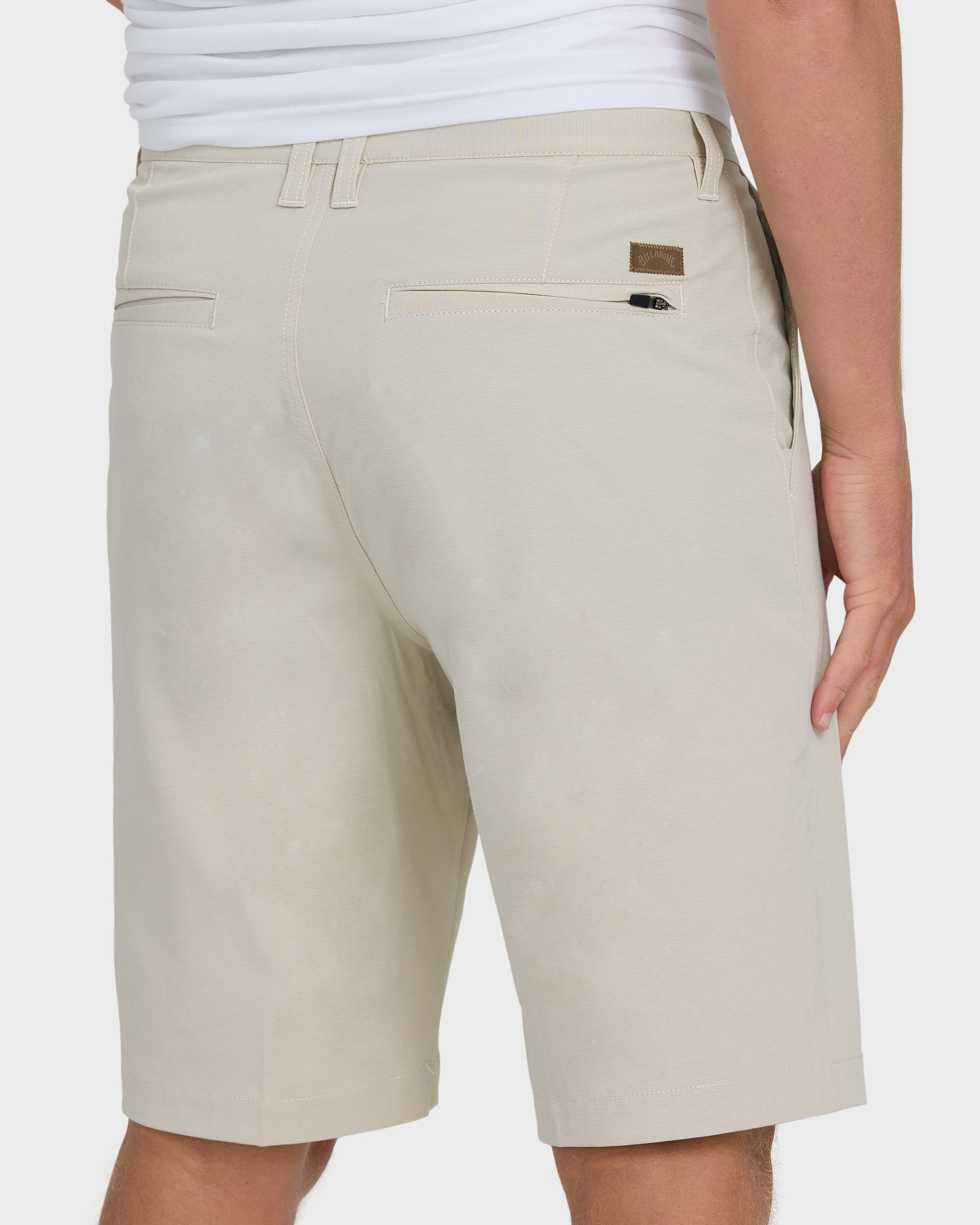 Crossfire Submersible 21" Hybrid Shorts - Oatmeal
