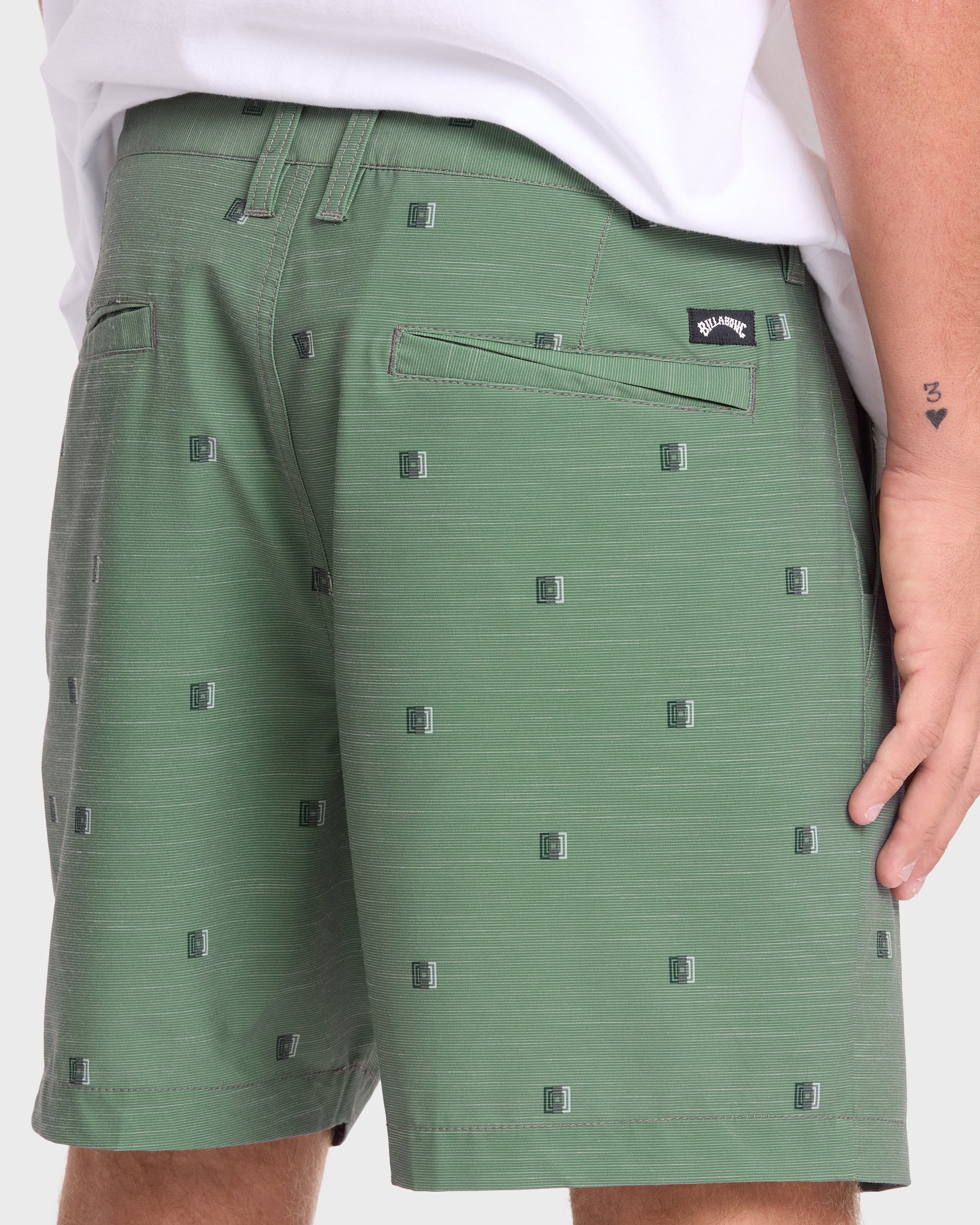 Crossfire Submersible 17" Amphibian Hybrid Shorts - Laurel Wreath