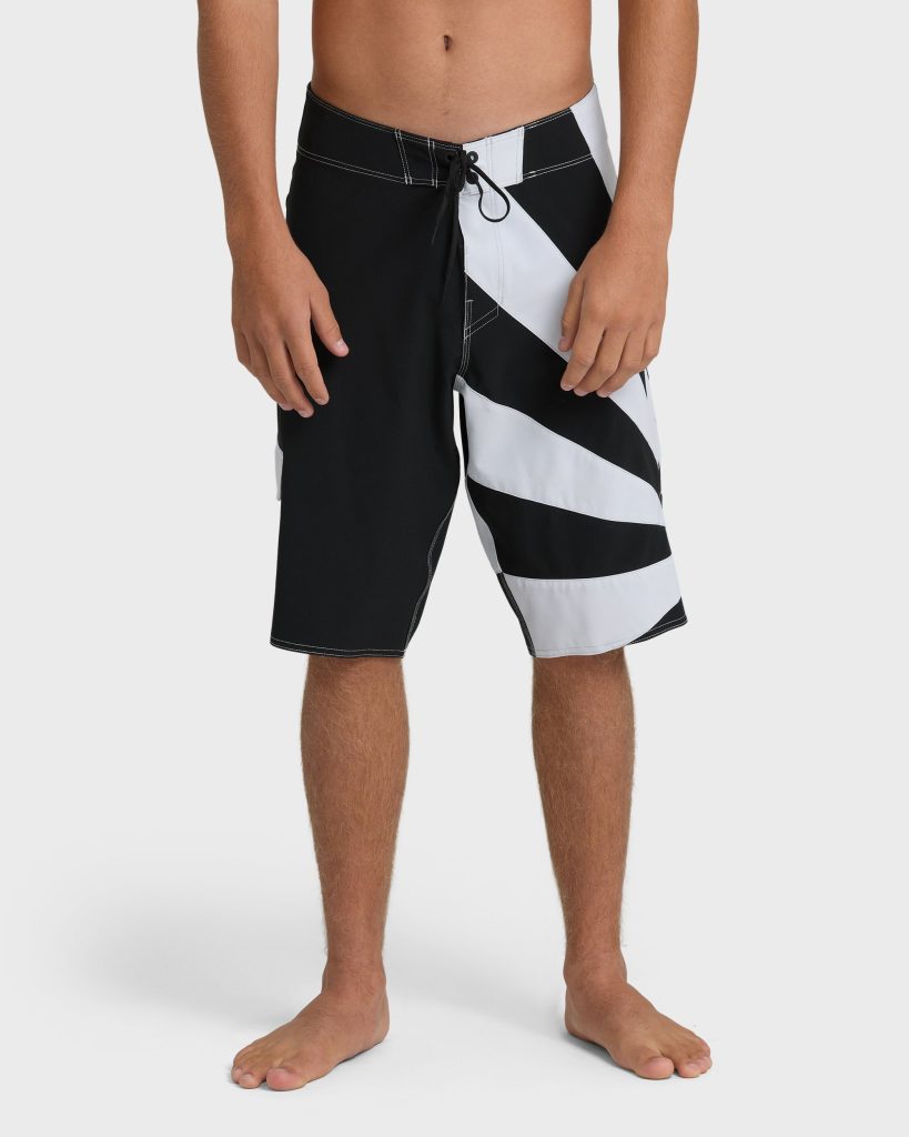 A.I. Rising Sun Pro 22" Boardshorts - Black/White