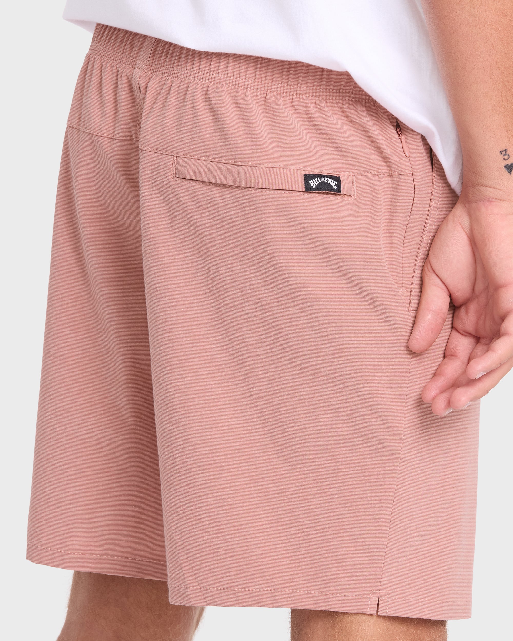 Crossfire Elastic Wave Washed 18" Amphibian Hybrid Shorts - Ash Rose