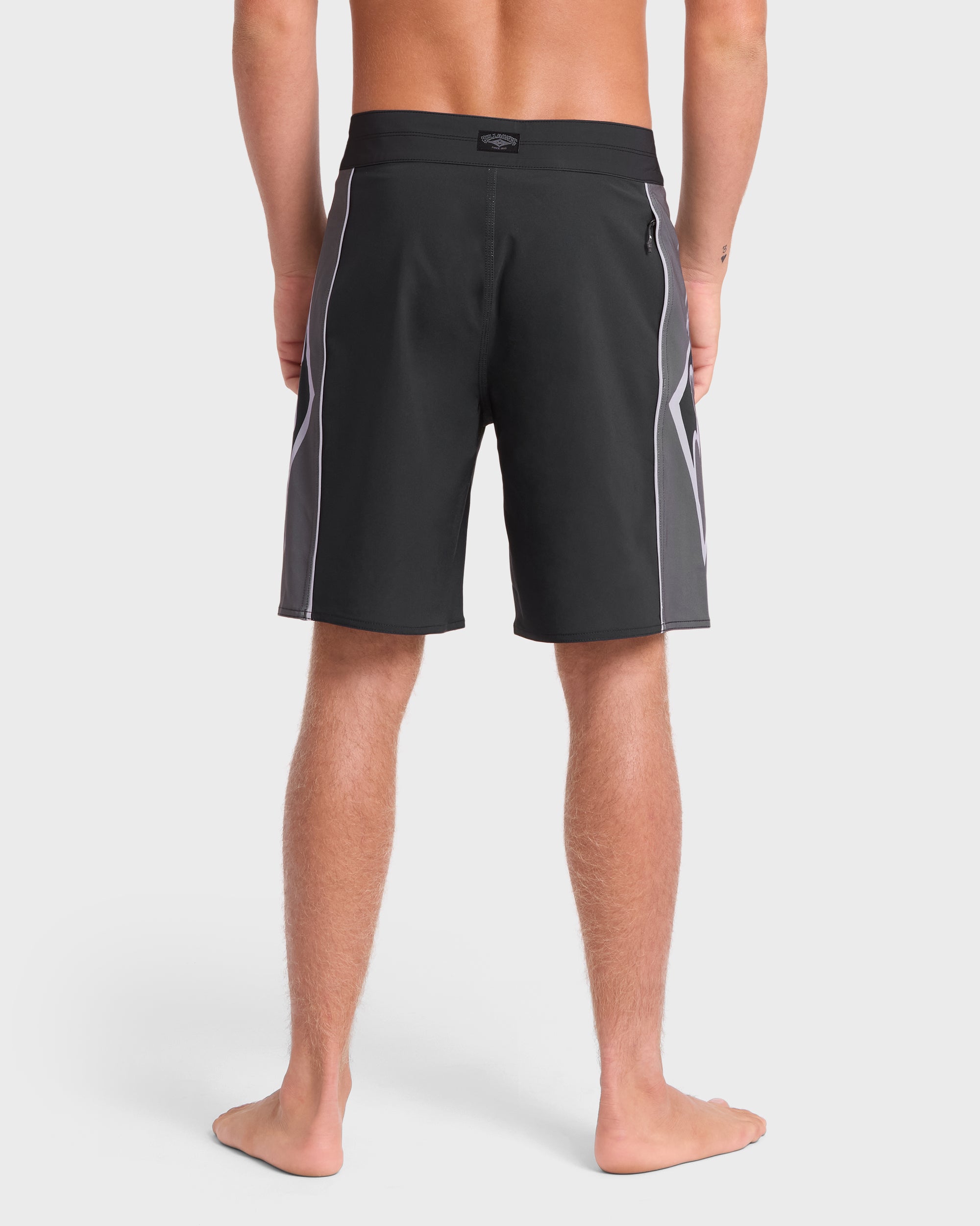 New Wave Pro 19" Boardshorts - Black